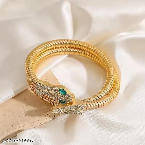 Gold_Metal_Bracelet_For__Women