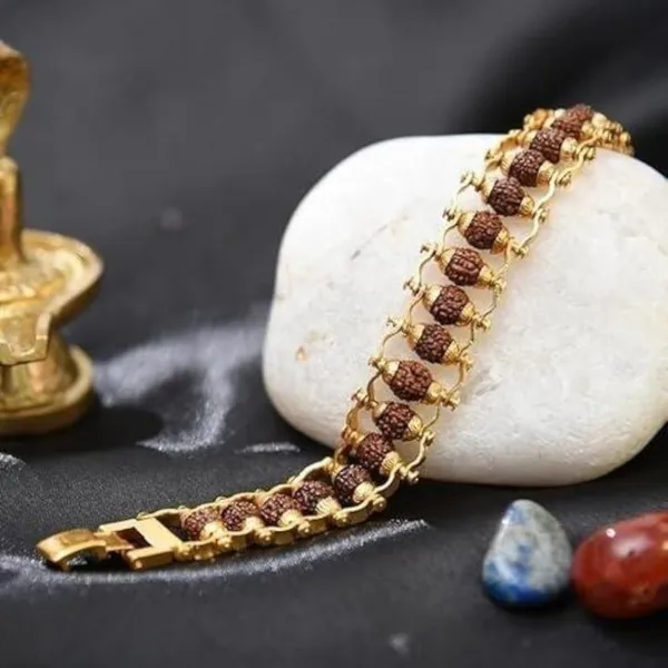 Gold_Alloy_Bracelet_For__Women