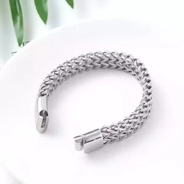 Silver_Alloy_Bracelet_For__Men