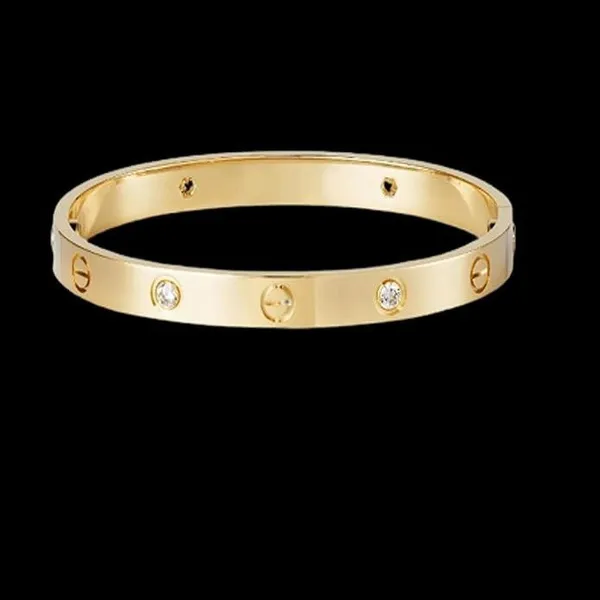 Gold_Alloy_Bracelet_For_Women