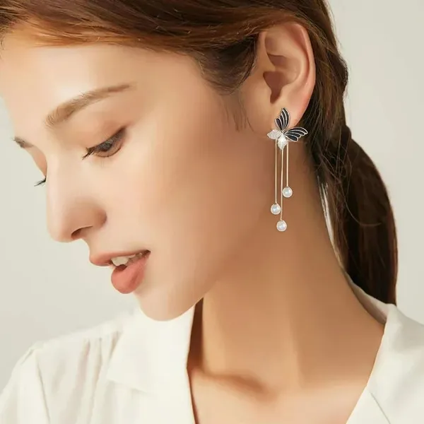 Gold_&_White_&_Black_Alloy_Stud_Earring_For_Women