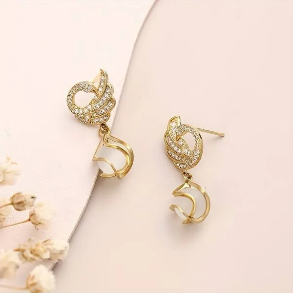 Gold_And_White_Alloy_Stud_Earring_For_Women