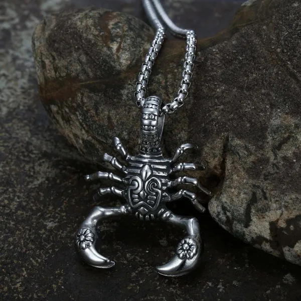 Silver_Alloy_Locket_For_Men
