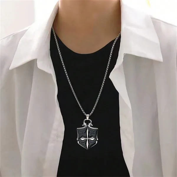 Black_And_Brown_Alloy_Pendant_Set_For_Men