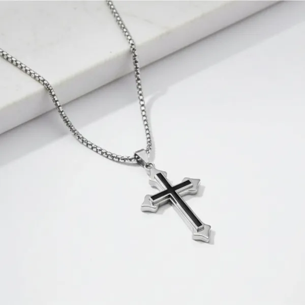 Silver_And_Black_Alloy_Locket_Set_For_Men