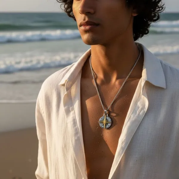 Silver_And_Gold_Alloy_Locket_For_Men