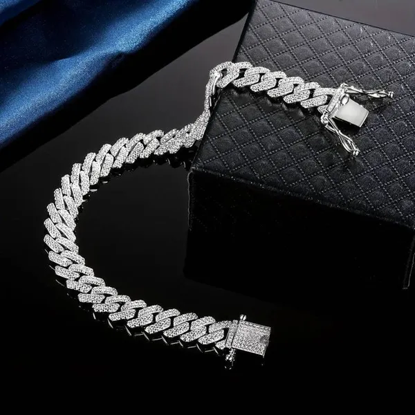 Silver_Alloy_Locket_For__Men