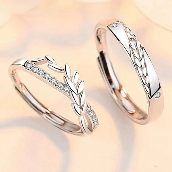 Silver_Leaf_Design_Couple_Rings_–_Matching_Promise_Rings_with_Diamond_Accents_for_Him_&_Her_–_Nature-Inspired_Engagement_&_Anniversary_Jewelry