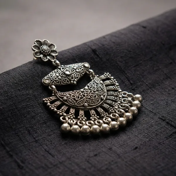 Oxidized_Silver_Oxidized_Silver_Toned_Metal_Alloy_Chandbali_Earrings_For_Women