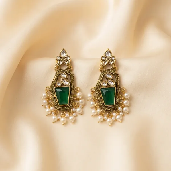 Green_Kundan_Stone_Chandbali_Earrings_For_Women
