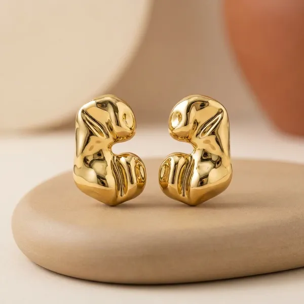Gold_Toned_Metal_Earrings_For_Women