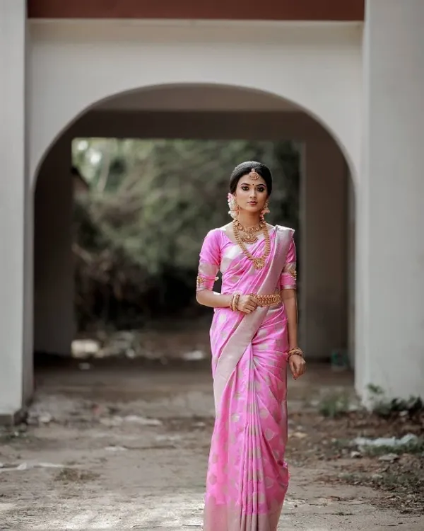 BANARASI_SOFT_LICHI_SILK_SAREE