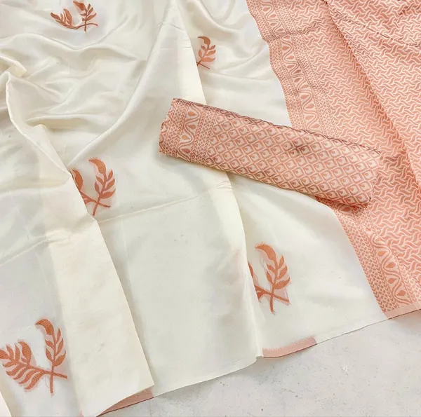 BHADANI_FASHION_Solid/Plain_Kanjivaram_Jacquard_Saree_(White)