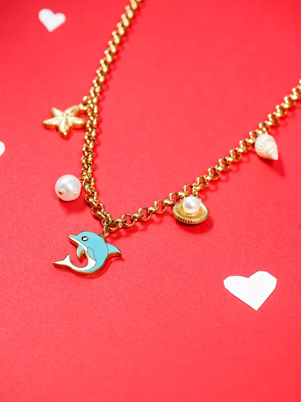 Sea_Charm_Gold_Necklace