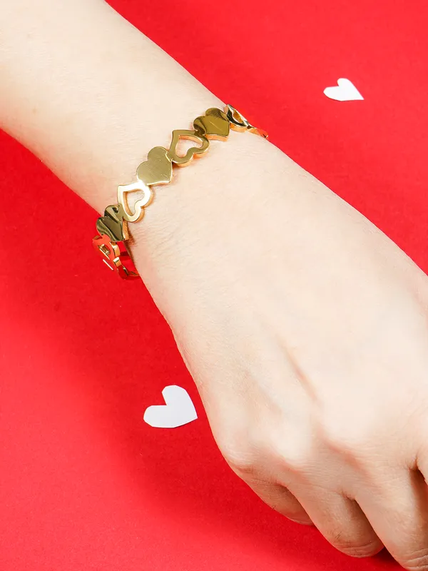 Minimal_Heart_Link_Gold_Bracelet