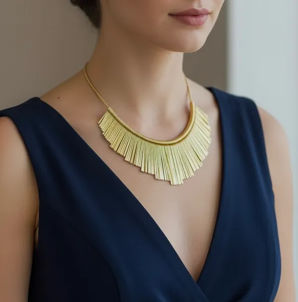Modern_Gold_Fringe_Collar_Necklace