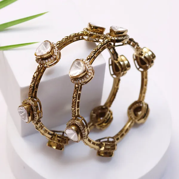 Gold_Nikhar_Antique_Toned_Polki_Bangles_For_Women