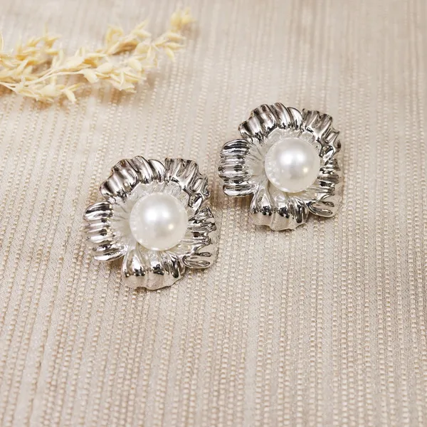 Silver_Flora_Toned_Pearl_Earrings_For_Women