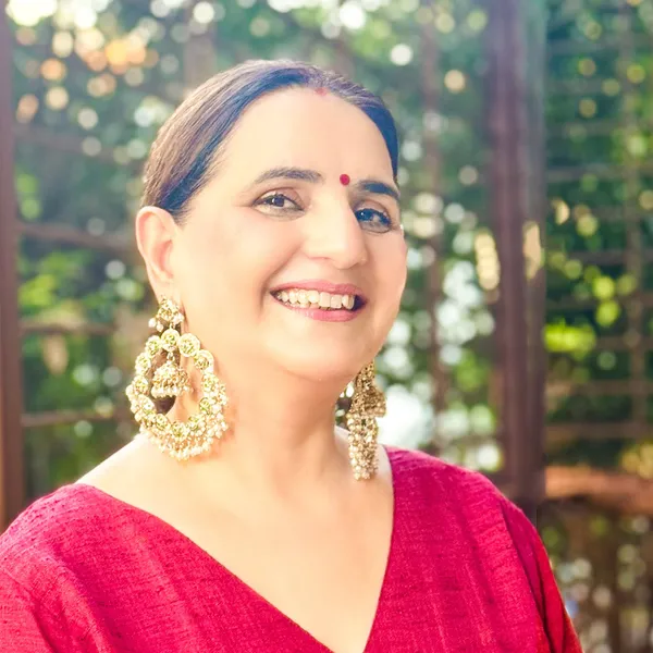Green_Stone_Jadau_Earrings_For_Women