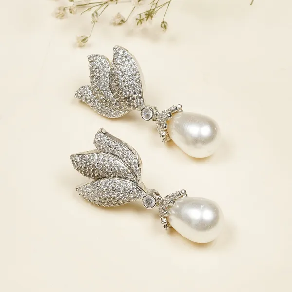 Silver_Leafy_Pearl_Drop_Earrings_For_Women