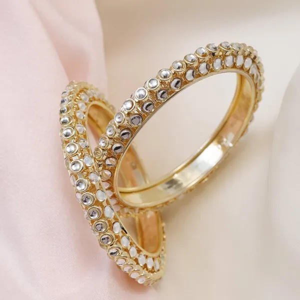 Gold_Matt_Kundan_Pacheli_Bangles_For_Women