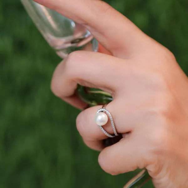 Silver_Nihira_Pearl_Ring_For_Women