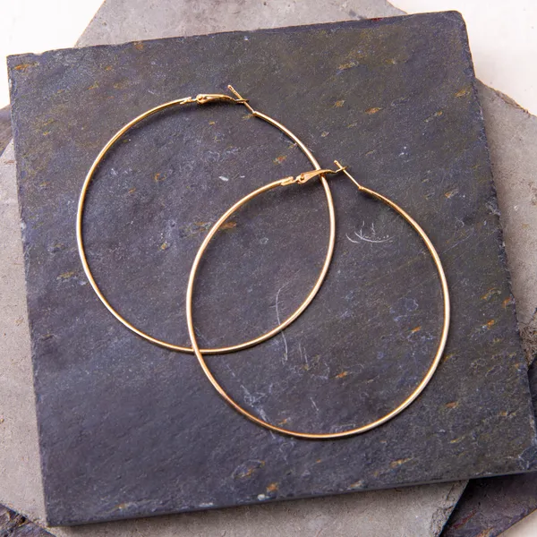 Gold_Oversized_Hoop_Earrings_For_Women