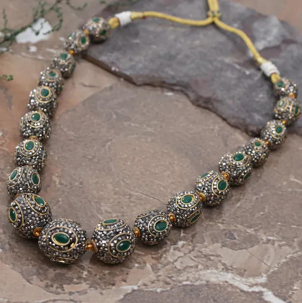 Green_Paavni_Stone_Studded_Necklace_For_Women