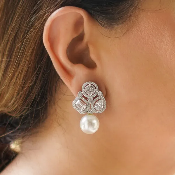 White_Pearl_Drop_Unshaped_Zirconia_Earrings_For_Women
