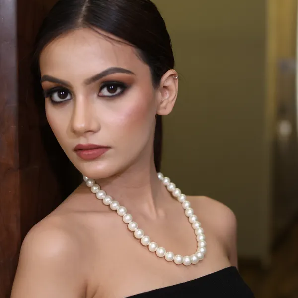 White_Pavani_Pearl_Necklace_For_Women