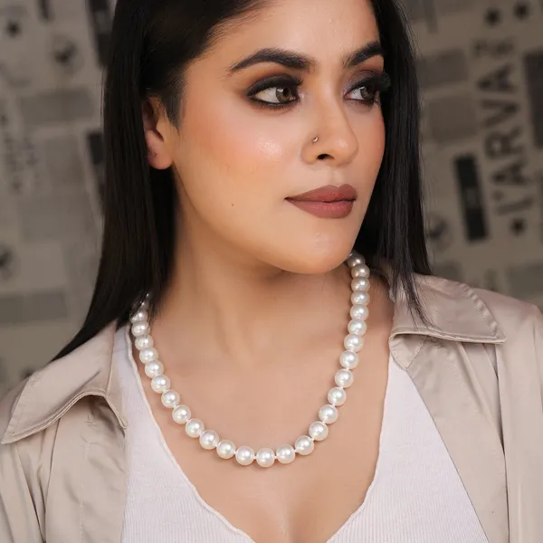White_Pavani_Pearl_Necklace_For_Women