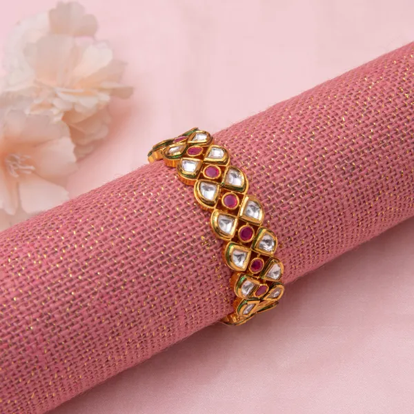 Gold_Tabeer_Ruby_And_Gold_Kundan_Bangle_For_Women