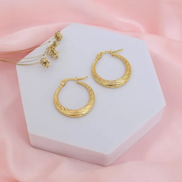Gold_Sarah_Hoop_Earrings_For_Women