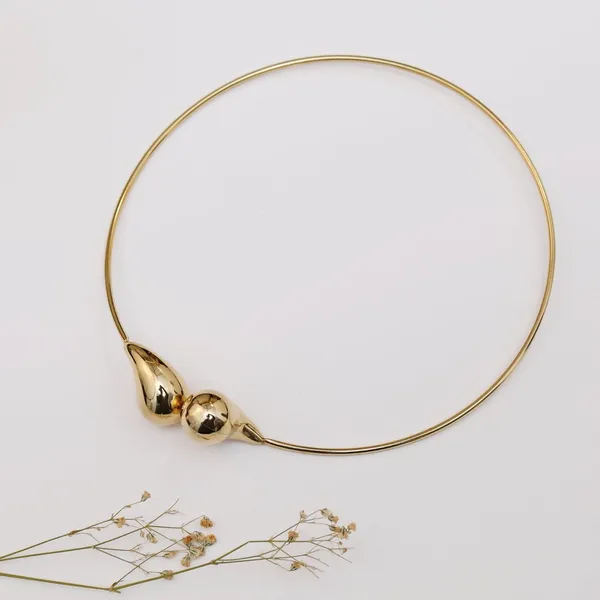 Gold_Selena_Modern_Neklace_For_Women