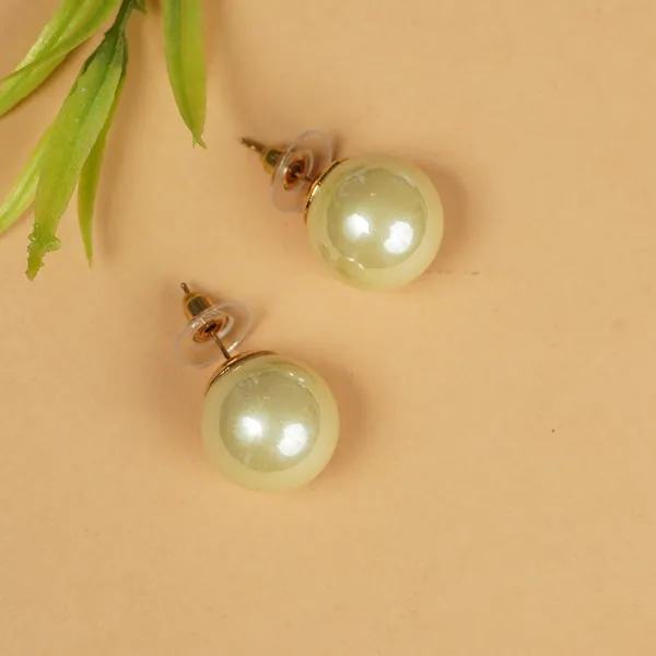 White_Sunshine_Pearl_Stud_Earrings_For_Women