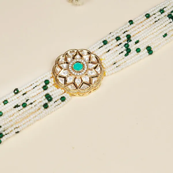 White_Wasabi_Green_Kundan_Choker_For_Women