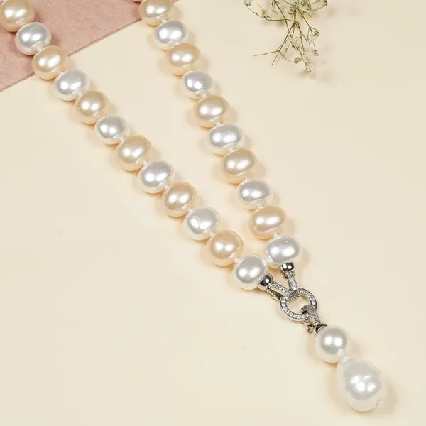 Yellow_And_White_Pearl_Necklace_For_Women