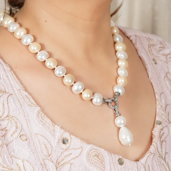 Yellow_And_White_Pearl_Necklace_For_Women
