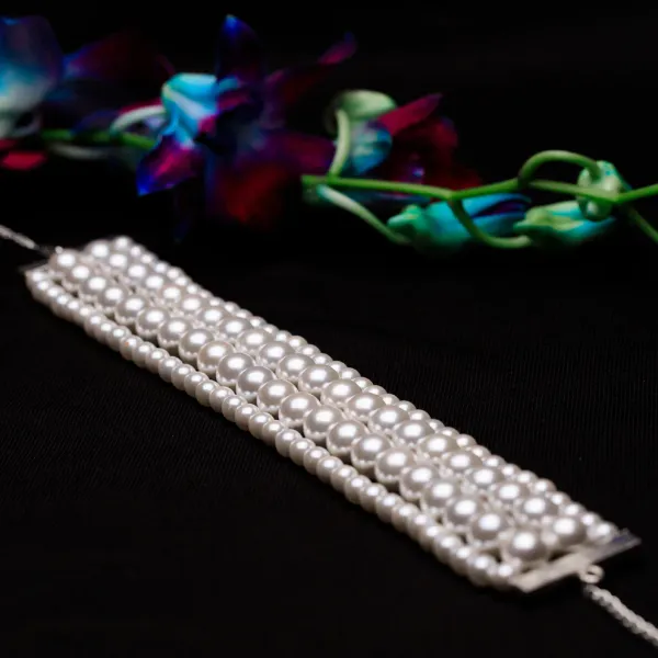 White_Brass_Premium_&_Elegant_Pearl_Choker_Necklace_For_Women