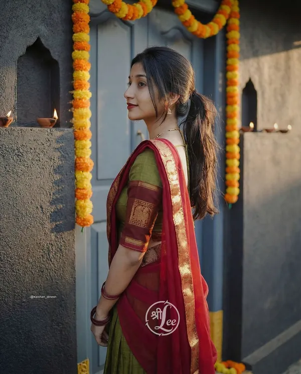 Kanjivaram_Silk_Half_Lehenga_Saree_With_Blouse_And_Dupatta