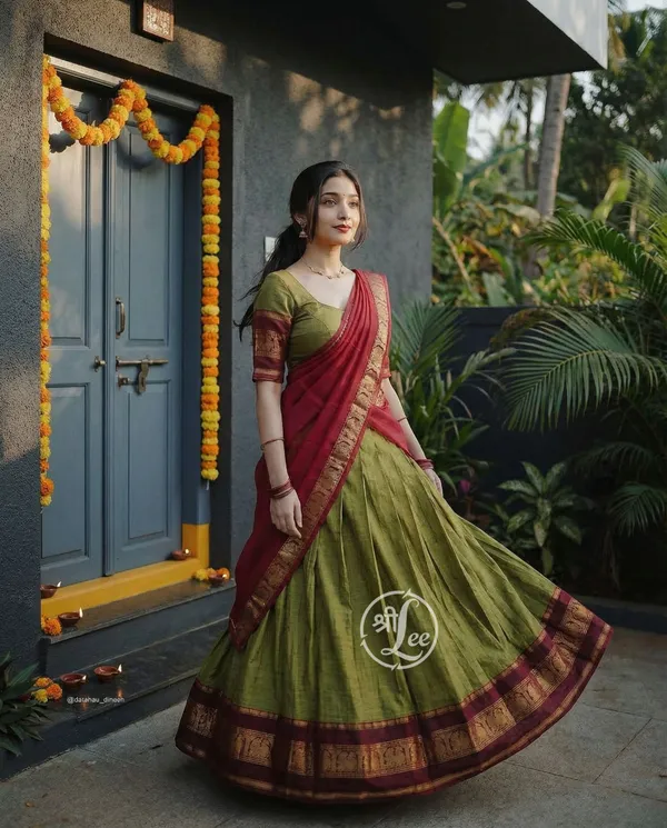 Kanjivaram_Silk_Half_Lehenga_Saree_With_Blouse_And_Dupatta