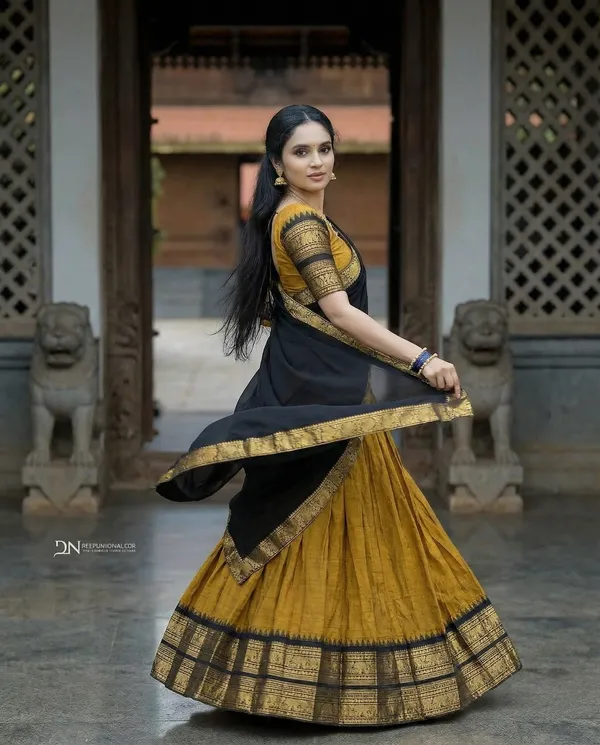 Yellow_And__Black_Kanjivaram_silk_Half_Lehenga_Saree_With_Blouse_And_Dupatta_For_Women