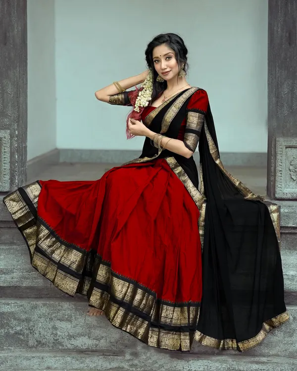 Red__And_Black__Kanjivaram_silk_Half_Lehenga_Saree_With_Blouse_And_Dupatta_For_Women
