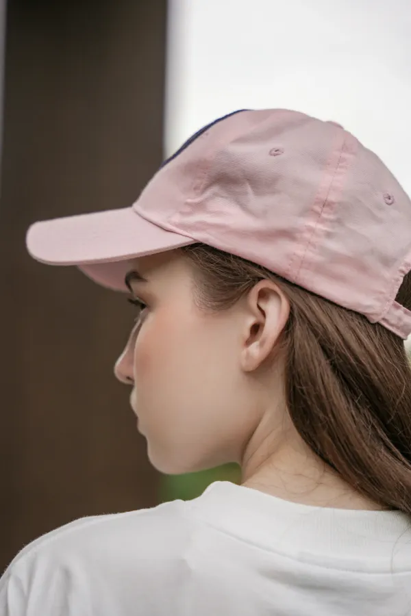 Rose_Frost_Crest_Emblem_Oxford_Cap_For_Unisex