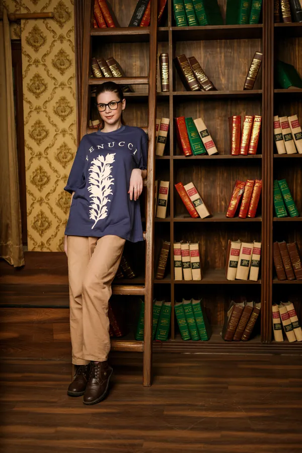 Indigo_Root_Botanical_Emblem_Printed_Cotton_T-Shirt_For_Unisex