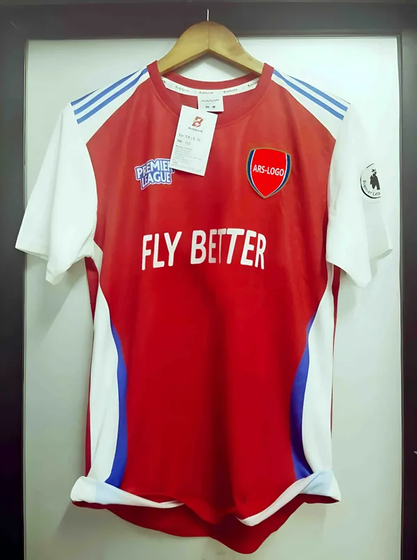 Red_Soft-Polyblend_Arsenal_Football_Kit_New_Season