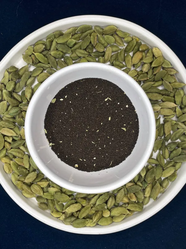 Elaichi_Masala_Combo_–_300g_Total_(Munnar_Elaichi_Tea,_Bombay_Masala_Tea_&_Premium_Family_Blend)_+_FREE_50g_Tea_Sugar