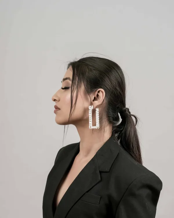 White_Premium_Earring_For_Women