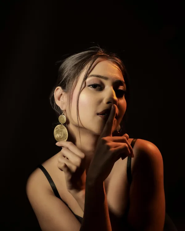 Golden_Premium_Earring_For_Women