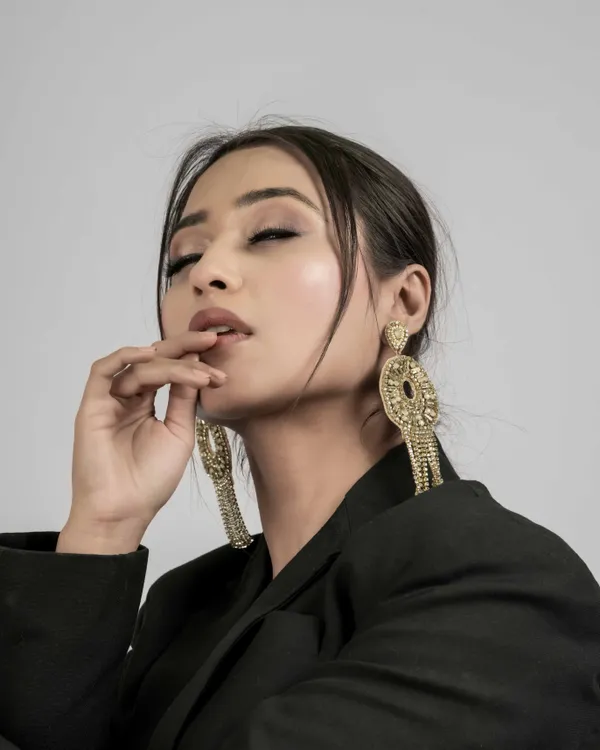 Beige_Premium_Earring_For_Women